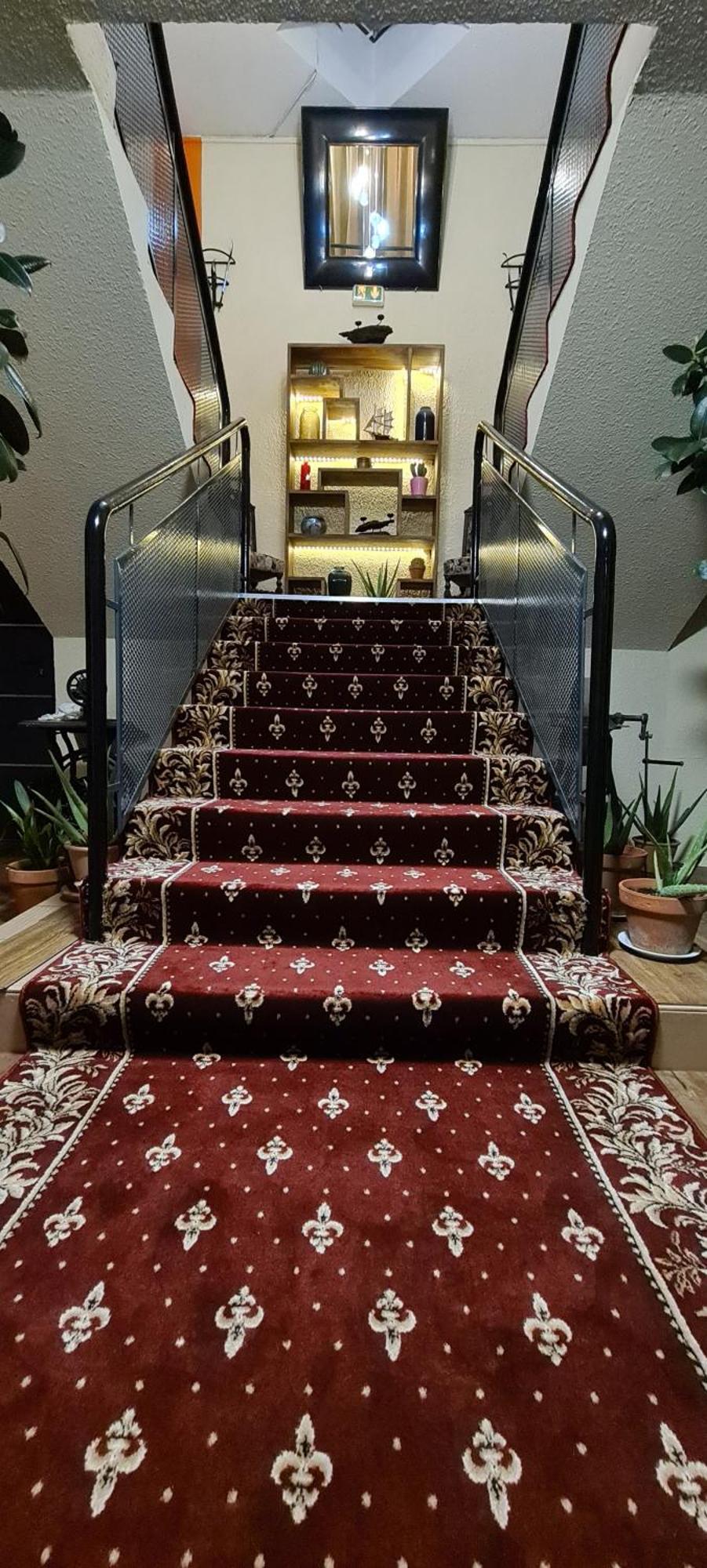 Hotel L'Etoile Aeroport - A61 การ์กาซอน ภายนอก รูปภาพ