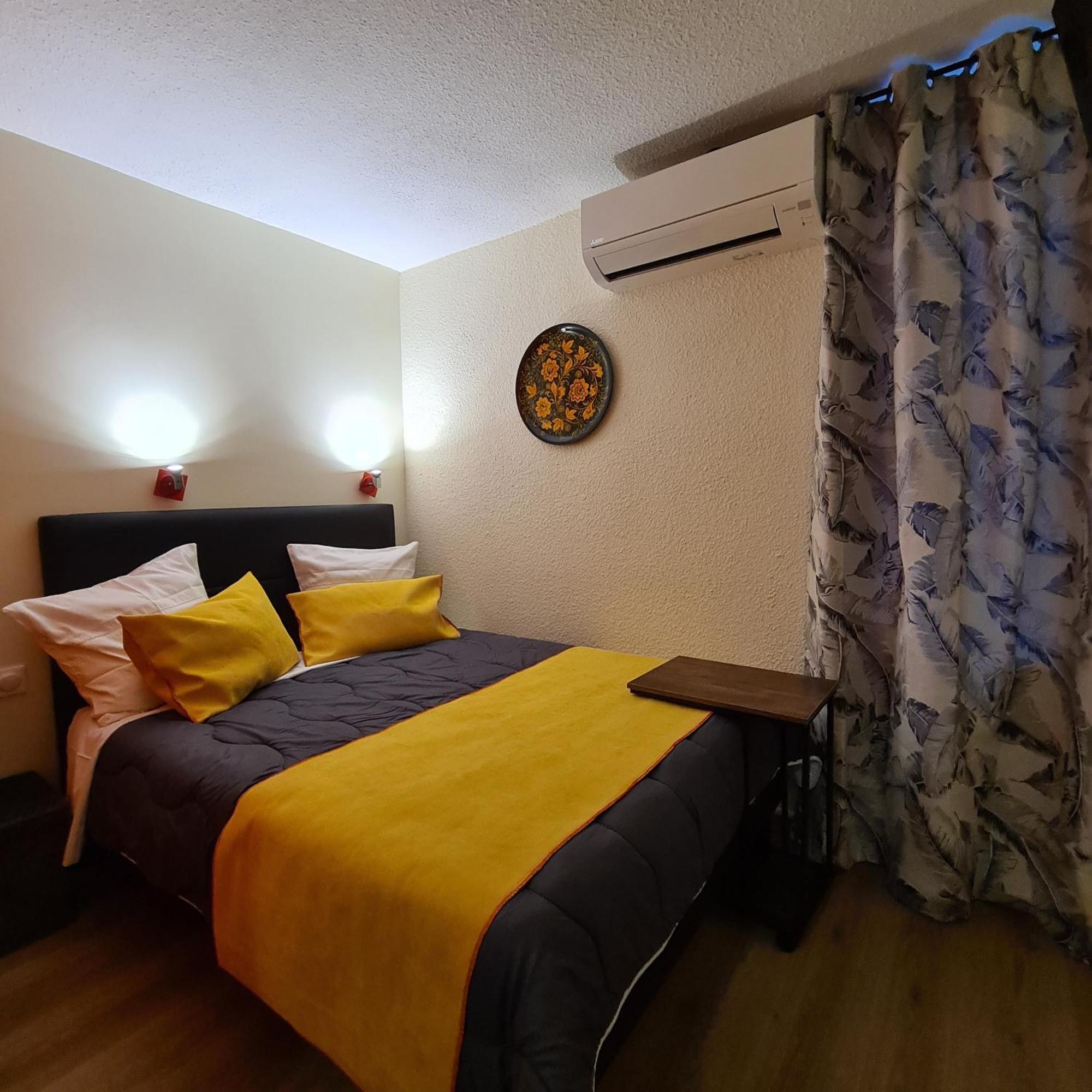 Hotel L'Etoile Aeroport - A61 การ์กาซอน ภายนอก รูปภาพ