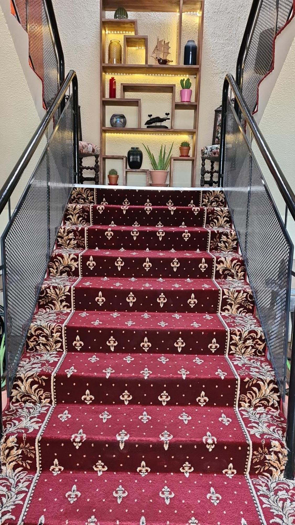 Hotel L'Etoile Aeroport - A61 การ์กาซอน ภายนอก รูปภาพ