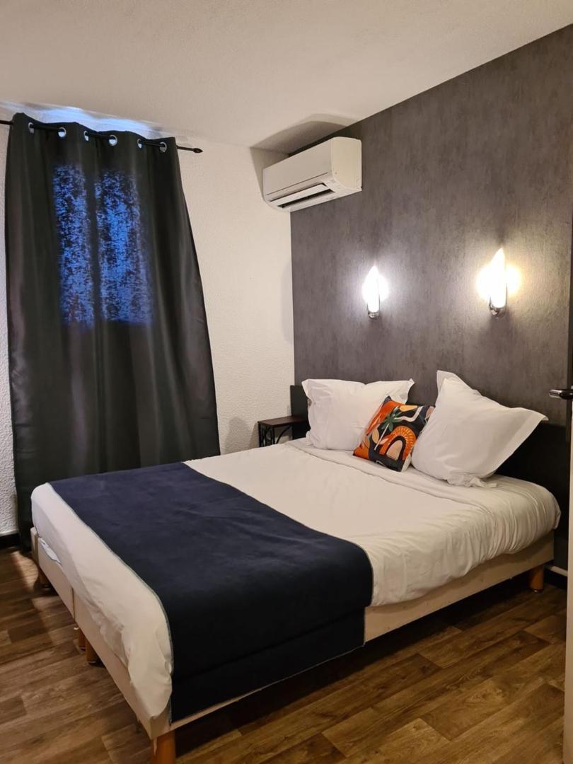 Hotel L'Etoile Aeroport - A61 การ์กาซอน ภายนอก รูปภาพ
